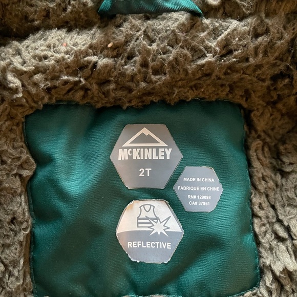 Waterproof Sherpa-Lining Boy Winter Jacket -2T - Picture 5 of 8